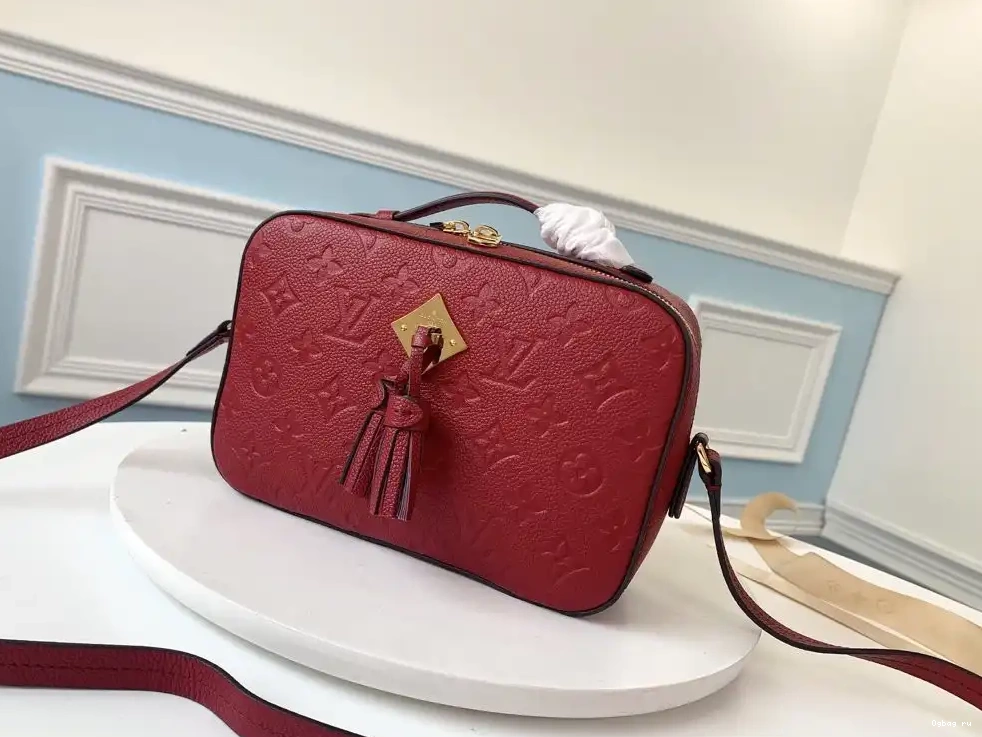 SAINTONGE LOUIS VUITTON 0608